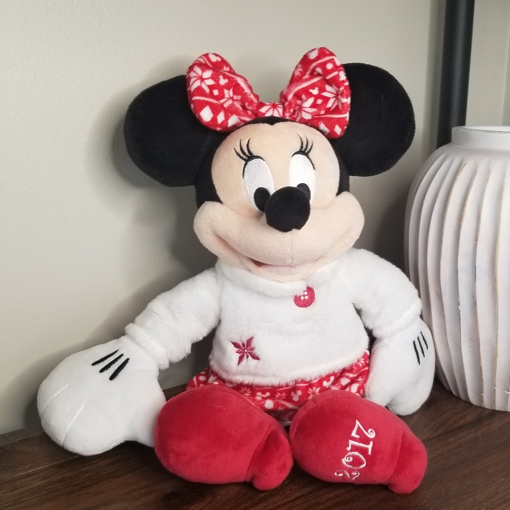 2017 Disney Collection Winter Holiday Christmas Minnie Mouse Toy 15"